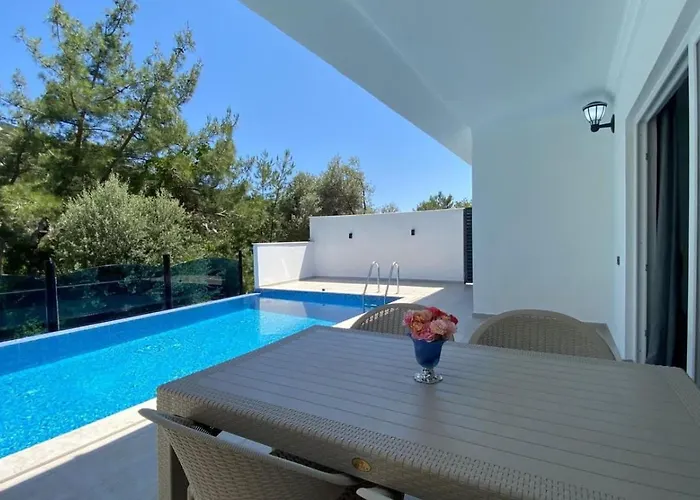 ヴィラ İslamlar 2 Bedroom Secluded With Private Pool カルカン